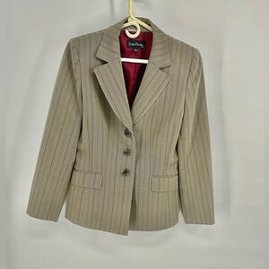 Evan Picone Women's Tan Pinstripe Blazer 8
